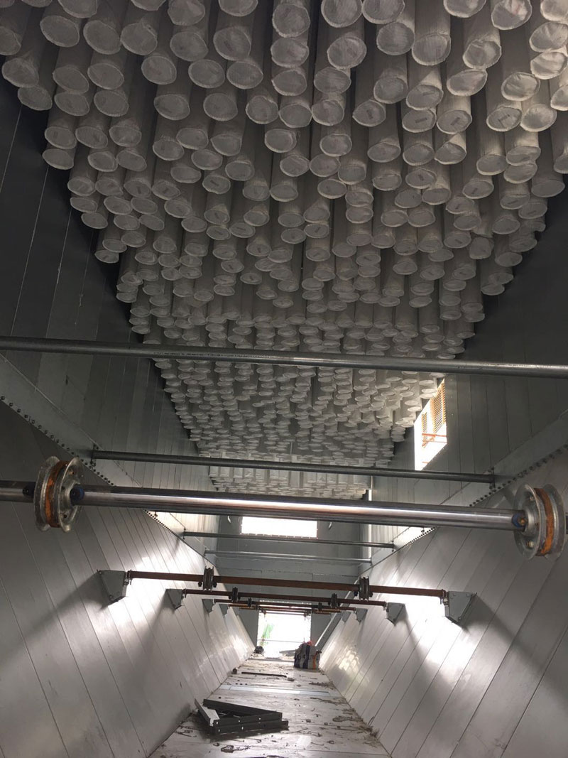 布袋除塵器內(nèi)部 布袋除塵器內(nèi)部